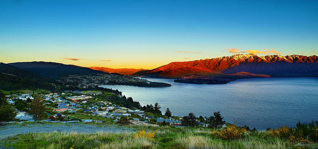 CHRISTCHURCH TO QUEENSTOWN VIA MT COOK